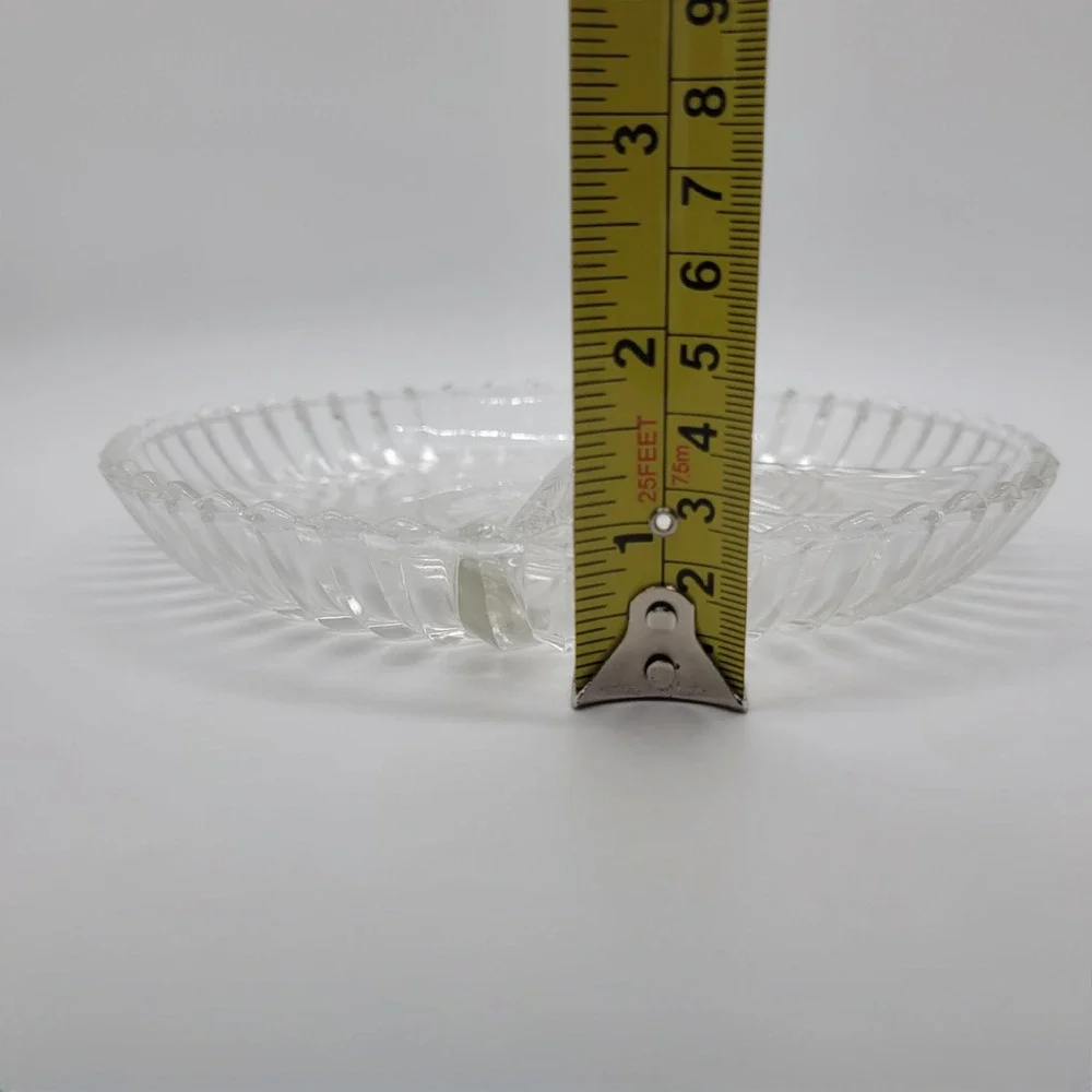 Vintage Clear Pressed Glass Divided Relish‎ Dish Herringbone Scalloped Rim 7